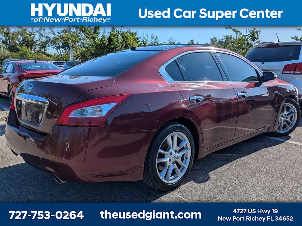 Thumbnail: 2011 Nissan Maxima - 2