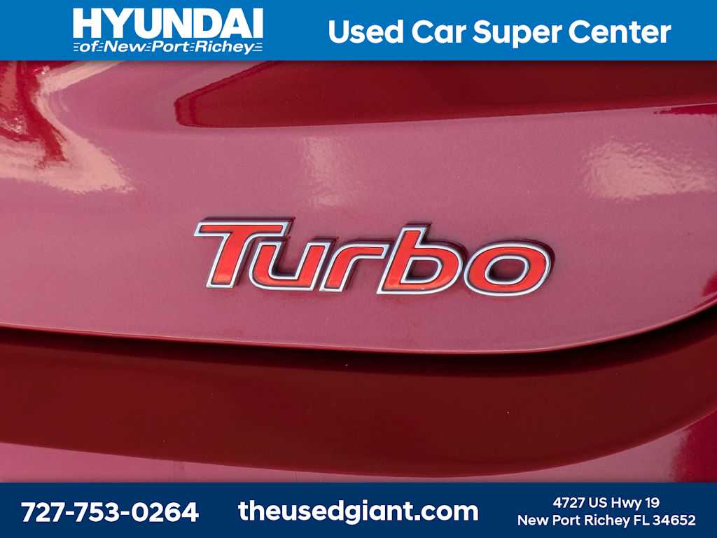 Thumbnail: 2016 Hyundai Veloster - 13