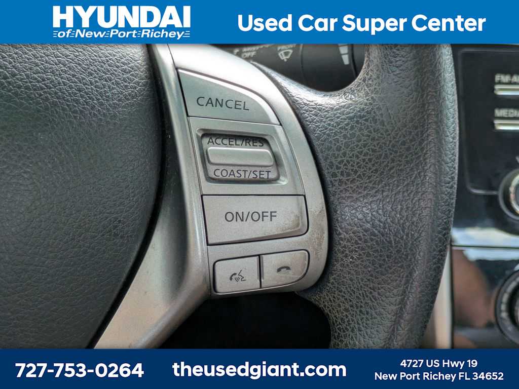 Thumbnail: 2014 Nissan Altima - 27