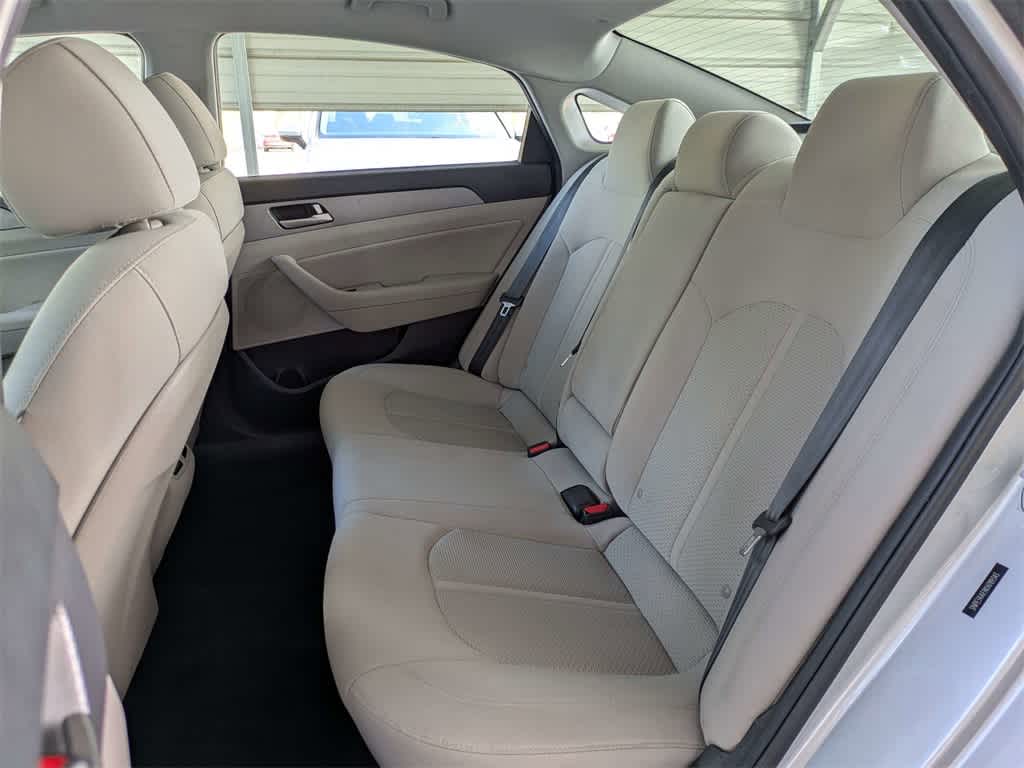 Thumbnail: 2019 Hyundai Sonata - 13