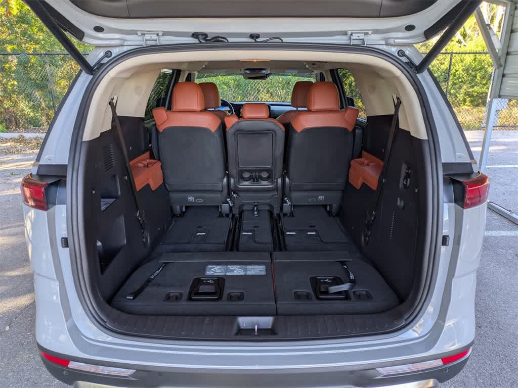 Thumbnail: 2023 Kia Carnival - 13