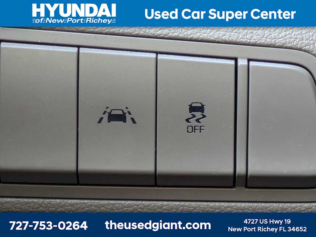 Thumbnail: 2021 Hyundai Tucson - 23