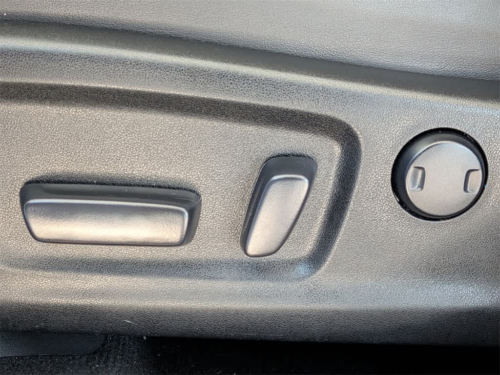 Thumbnail: 2019 Lexus RX - 22