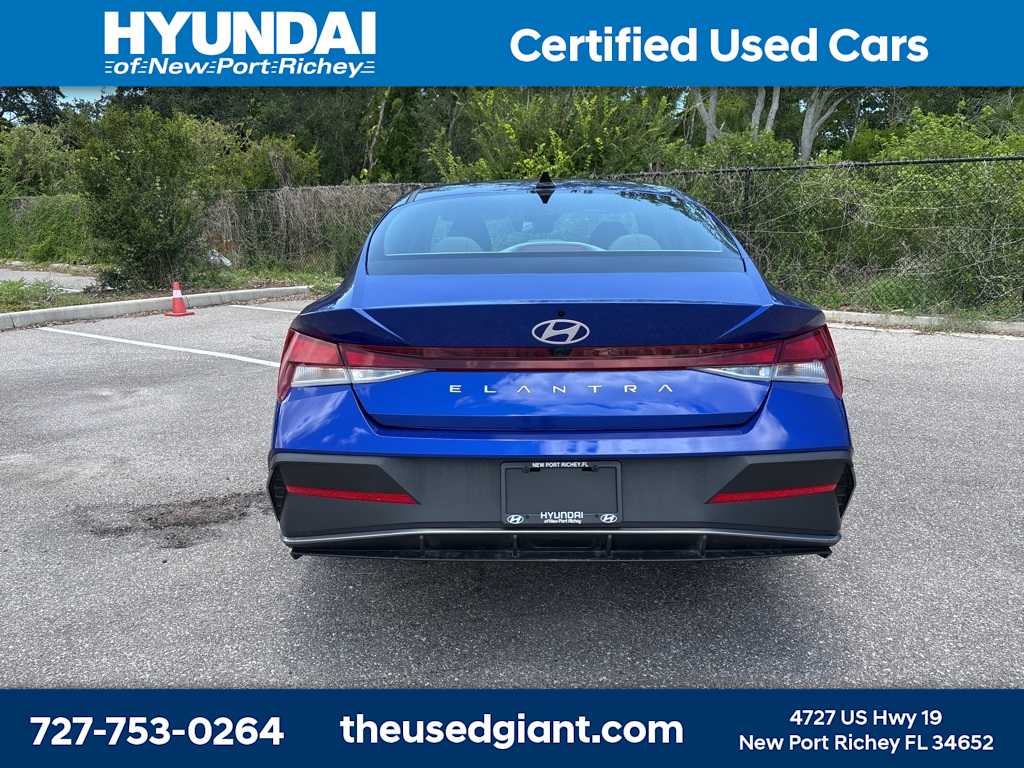 2024 Hyundai Elantra SEL 4