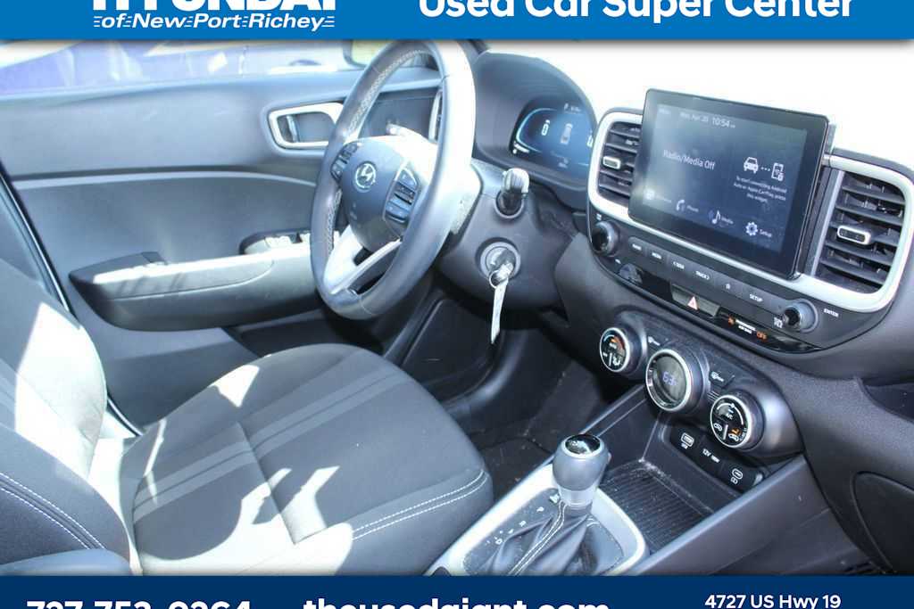 Thumbnail: 2023 Hyundai Venue - 6