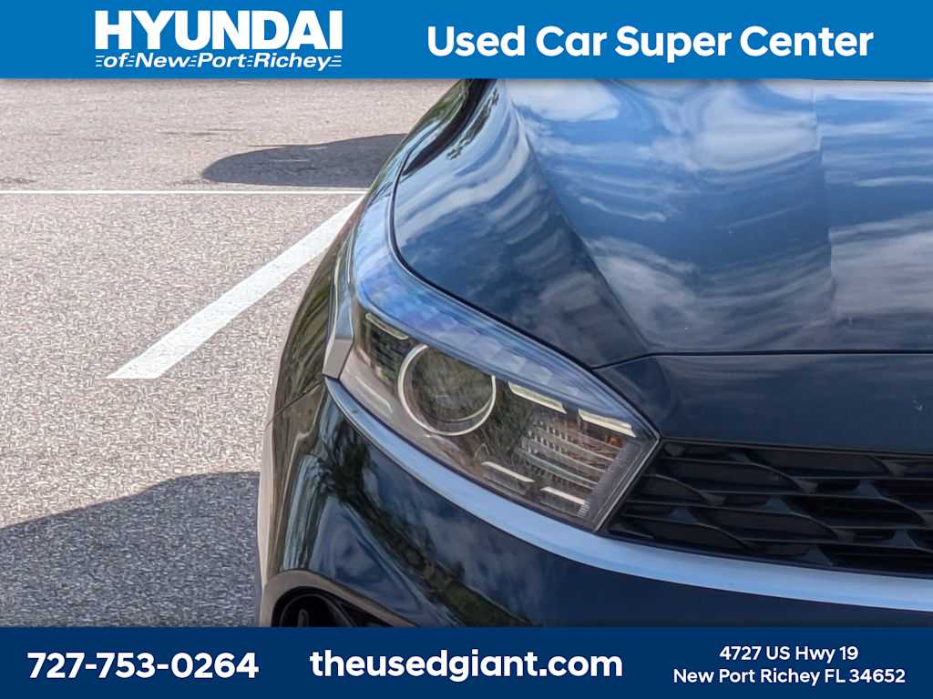 Thumbnail: 2024 Kia Forte - 9