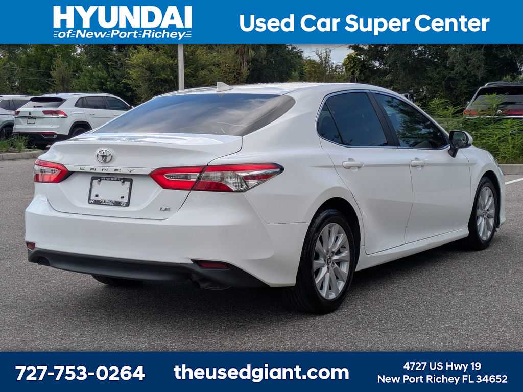 Thumbnail: 2019 Toyota Camry - 5
