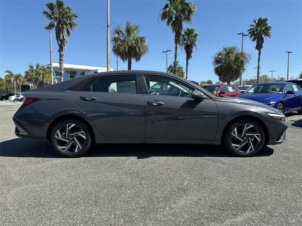 Thumbnail: 2025 Hyundai Elantra - 6
