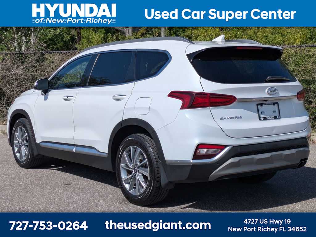 Thumbnail: 2019 Hyundai Santa Fe - 3