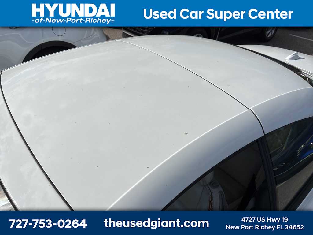 Thumbnail: 2012 Volvo C70 - 5