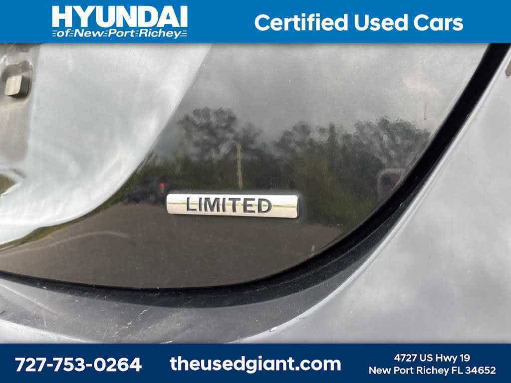 Thumbnail: 2011 Hyundai Elantra - 5