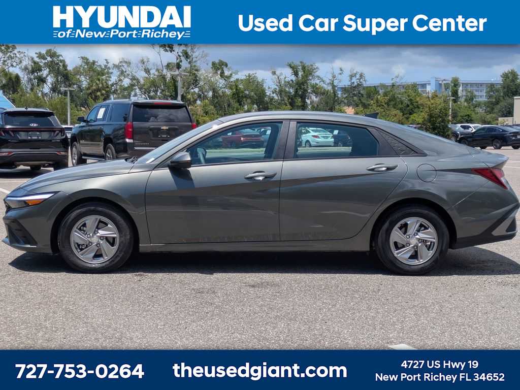 Thumbnail: 2025 Hyundai Elantra - 2
