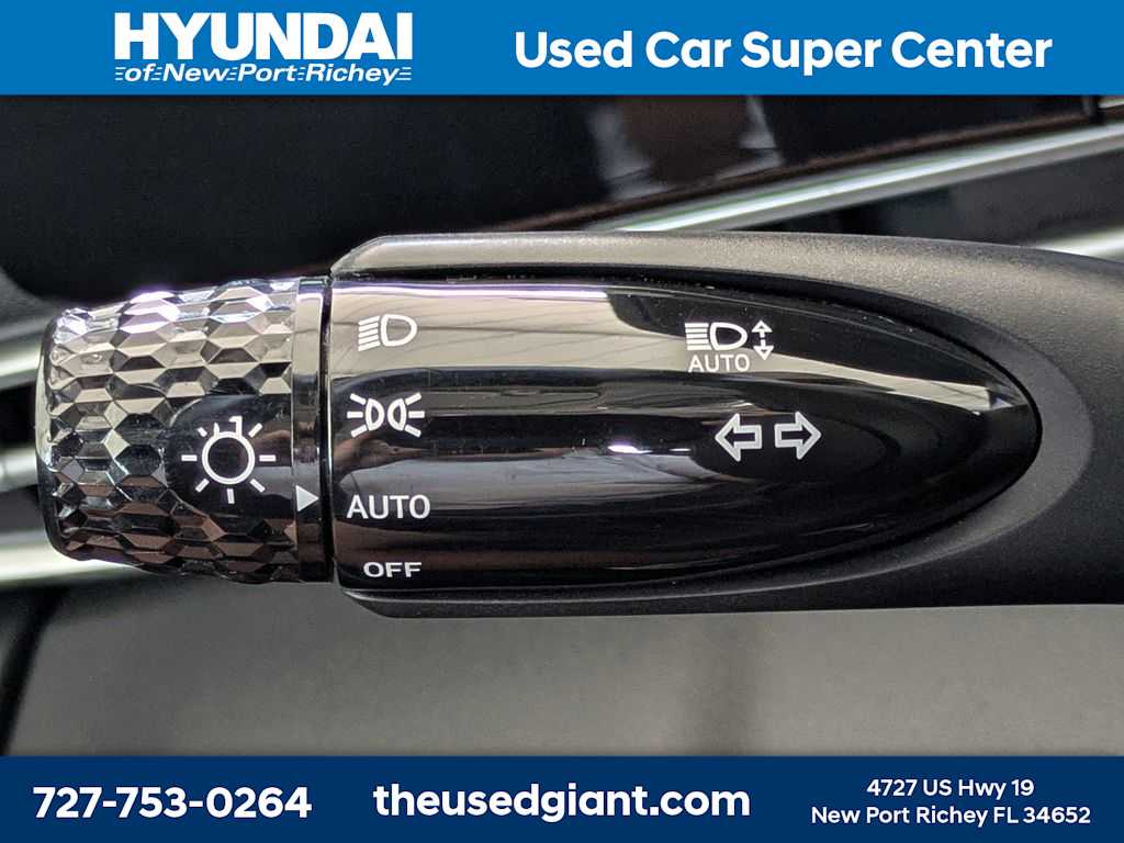 Thumbnail: 2022 Hyundai Elantra - 33