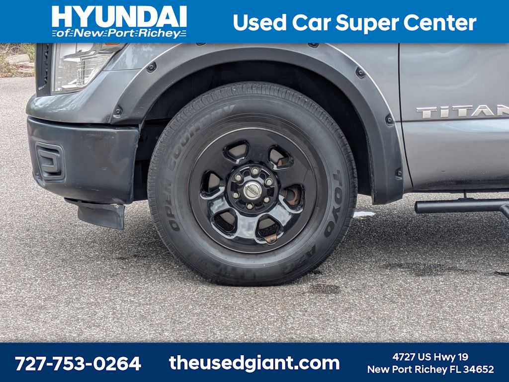 Thumbnail: 2018 Nissan Titan - 10