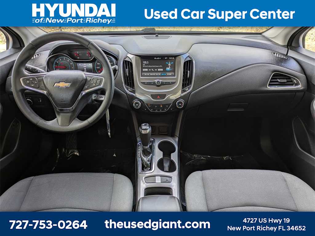 Thumbnail: 2018 Chevrolet Cruze - 16