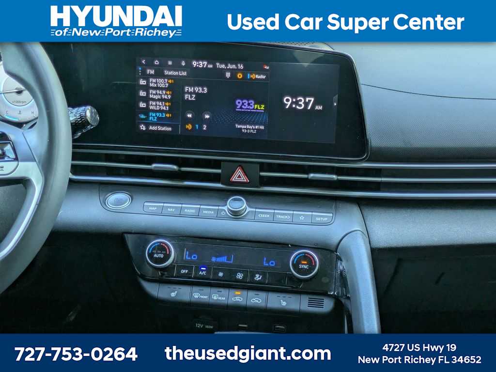 Thumbnail: 2023 Hyundai Elantra - 17