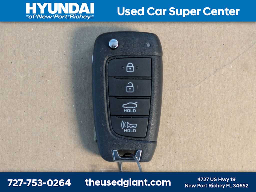 Thumbnail: 2025 Hyundai Elantra - 30