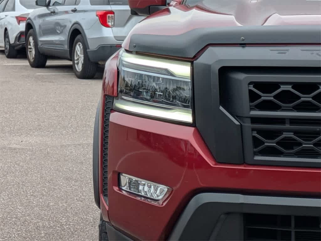 Thumbnail: 2022 Nissan Frontier - 9