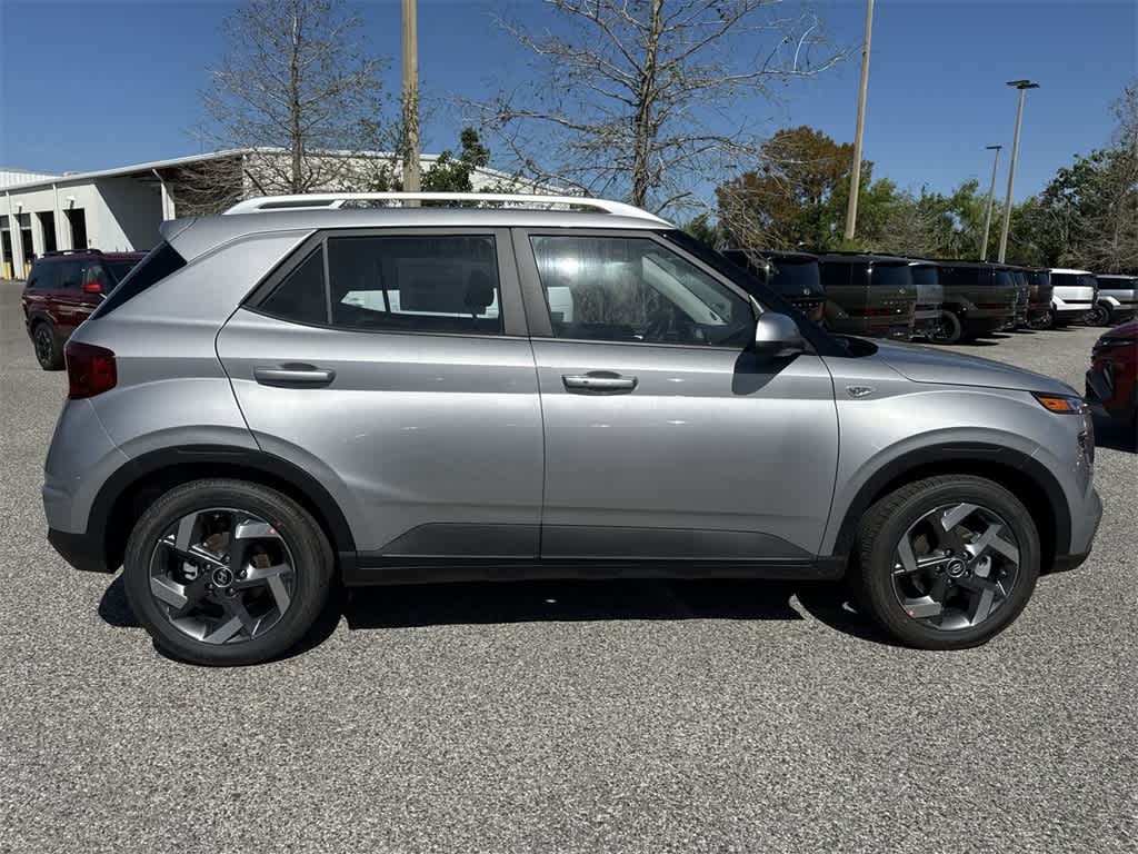 2025 Hyundai Venue SEL 6