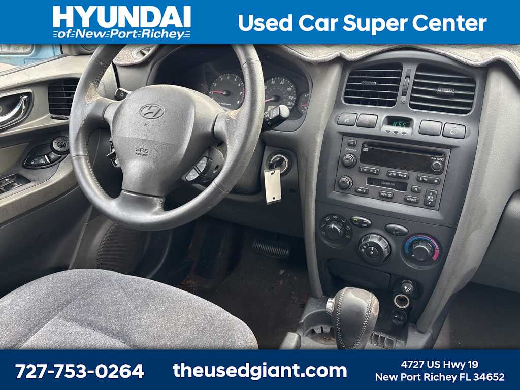 Thumbnail: 2004 Hyundai Santa Fe - 6