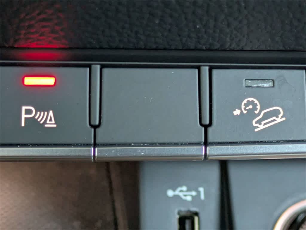 Thumbnail: 2018 Audi Q5 - 30