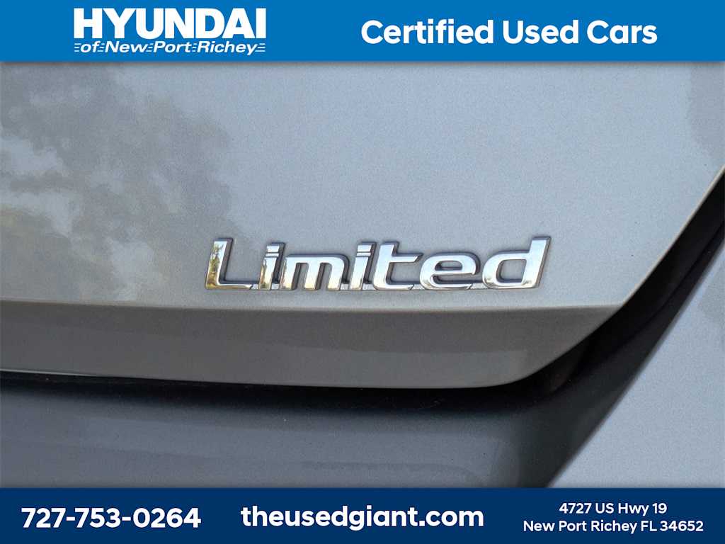 Thumbnail: 2023 Hyundai Elantra - 11