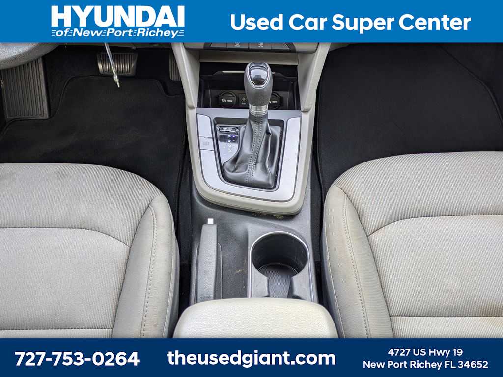 Thumbnail: 2017 Hyundai Elantra - 18