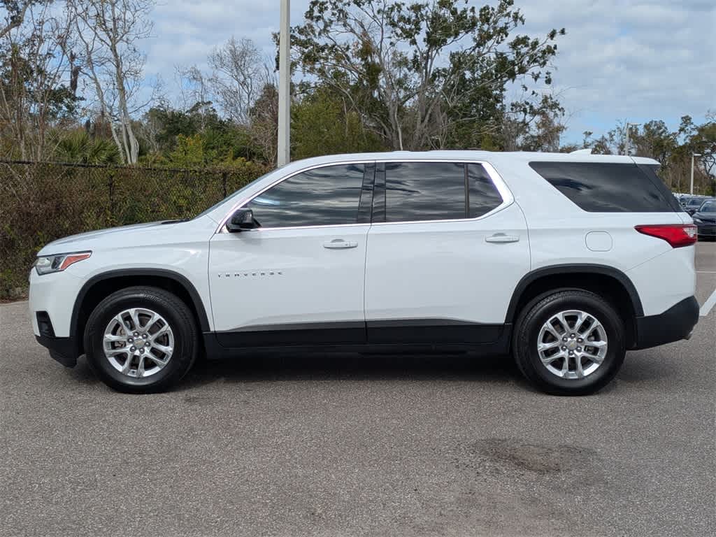 Thumbnail: 2019 Chevrolet Traverse - 2