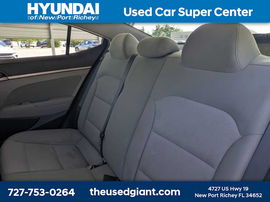Thumbnail: 2017 Hyundai Elantra - 12