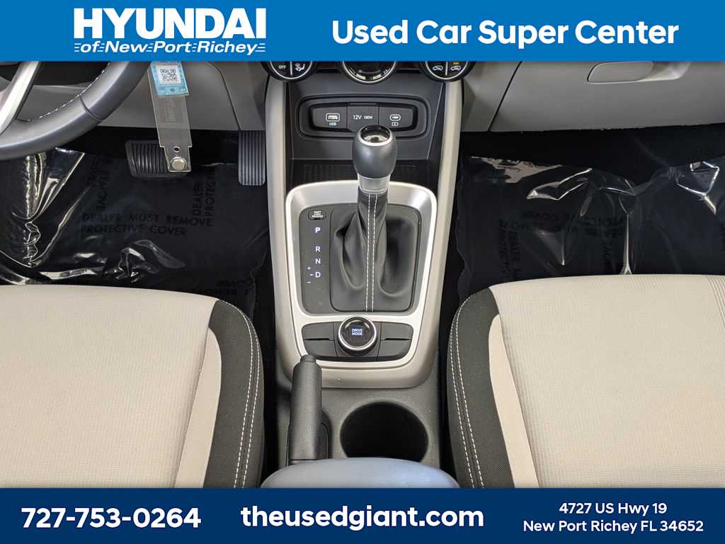 Thumbnail: 2023 Hyundai Venue - 19