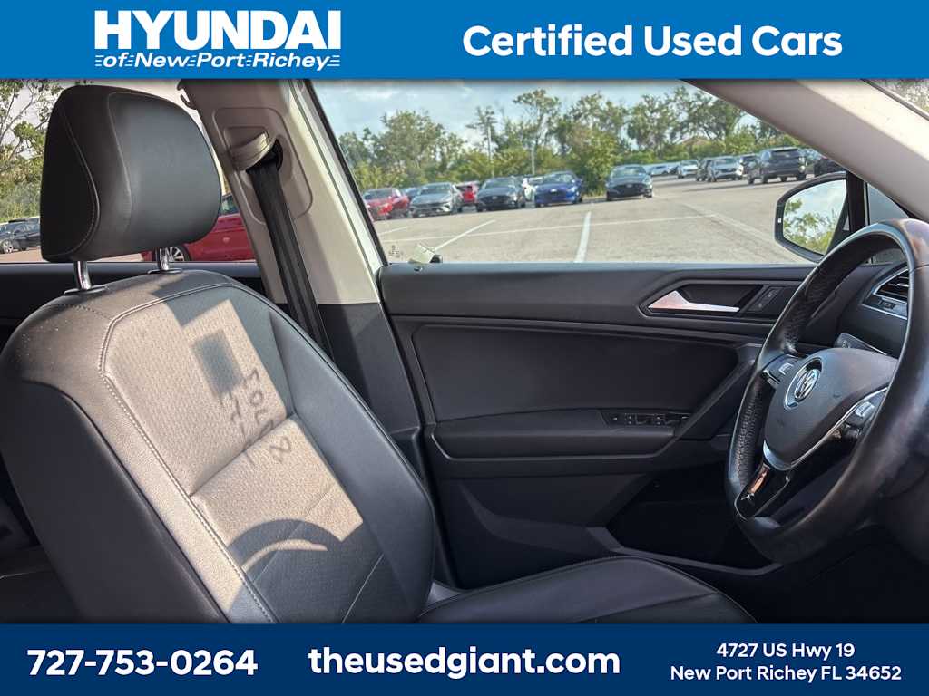 Thumbnail: 2019 Volkswagen Tiguan - 8