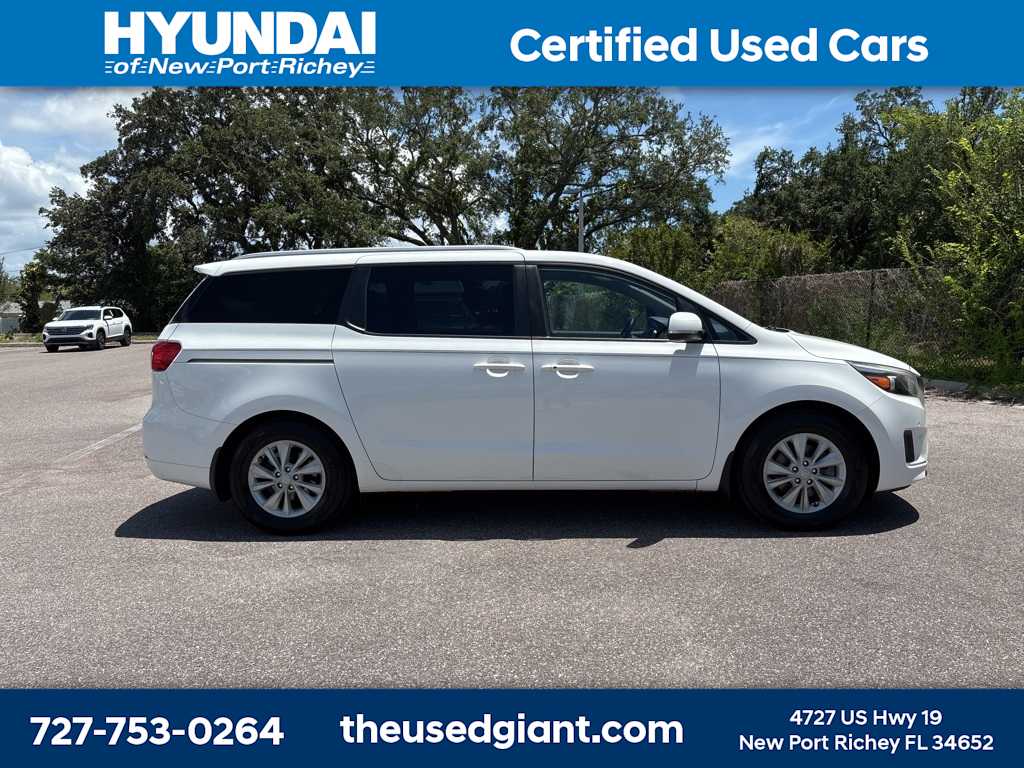 Thumbnail: 2016 Kia Sedona - 6