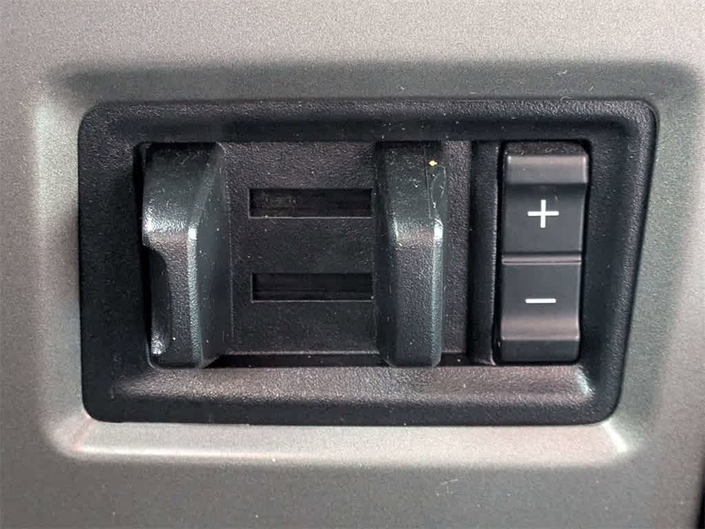 Thumbnail: 2020 Ford Expedition - 42