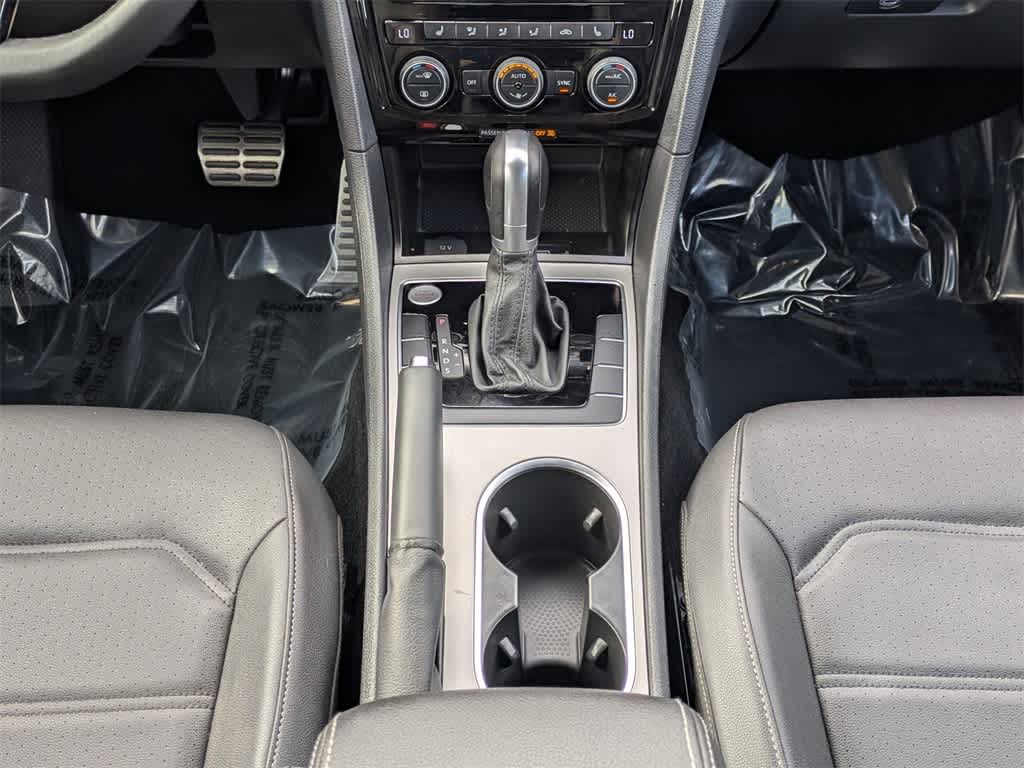 Thumbnail: 2020 Volkswagen Passat - 20