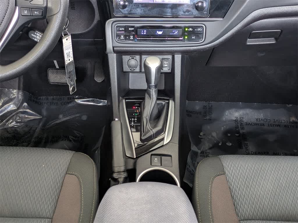 Thumbnail: 2017 Toyota Corolla - 19