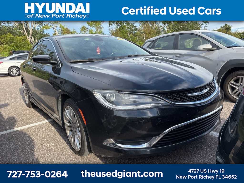 Thumbnail: 2016 Chrysler 200 - 4