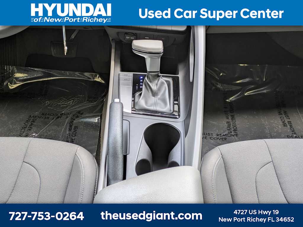 Thumbnail: 2025 Hyundai Elantra - 19