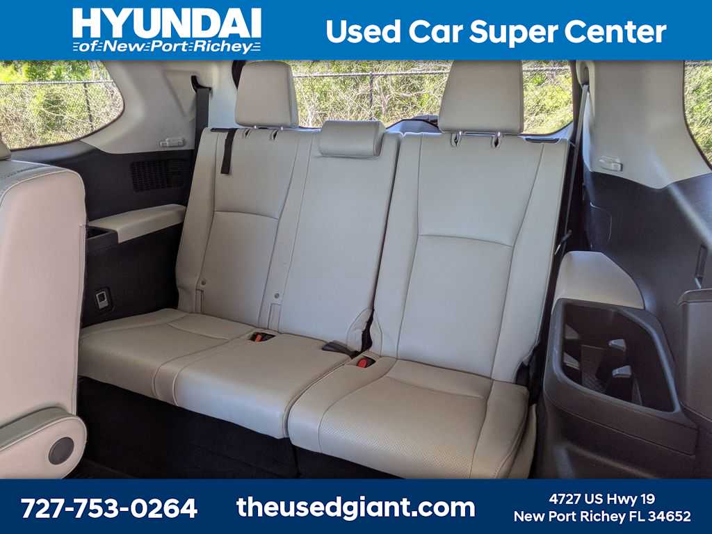 Thumbnail: 2024 Toyota Grand Highlander - 17