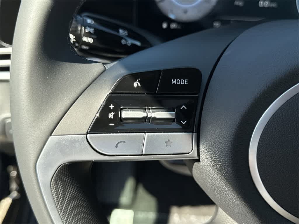 Thumbnail: 2025 Hyundai Elantra - 25