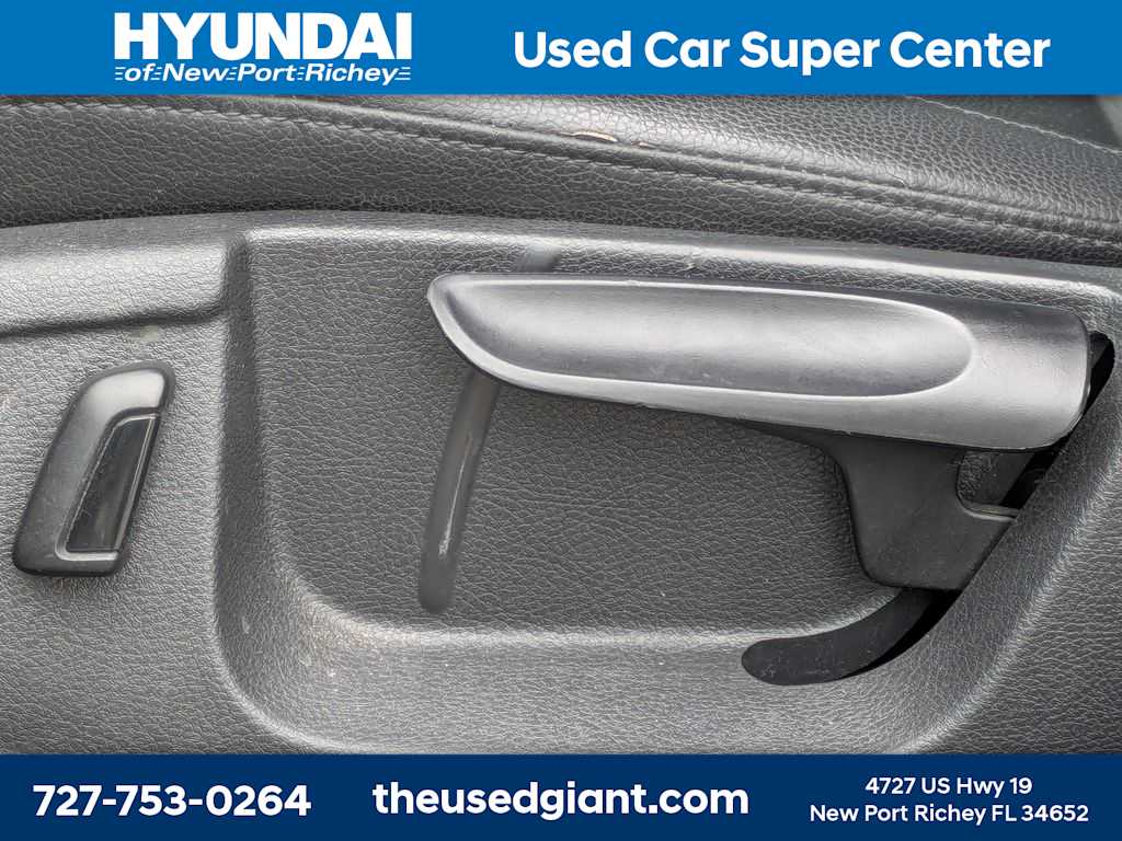 Thumbnail: 2014 Volkswagen Jetta - 20