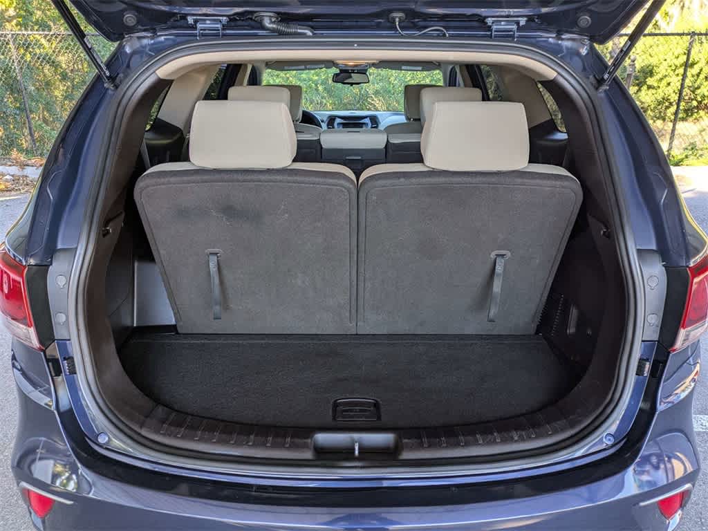 Thumbnail: 2017 Hyundai Santa Fe - 12