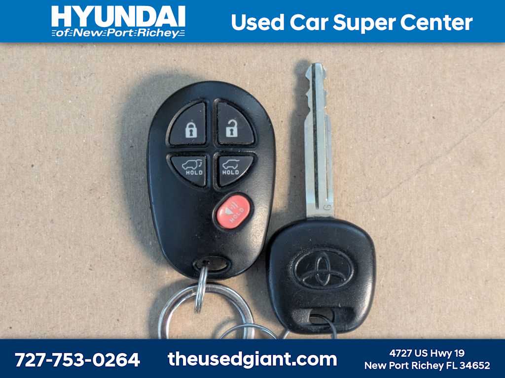Thumbnail: 2011 Toyota Highlander - 40
