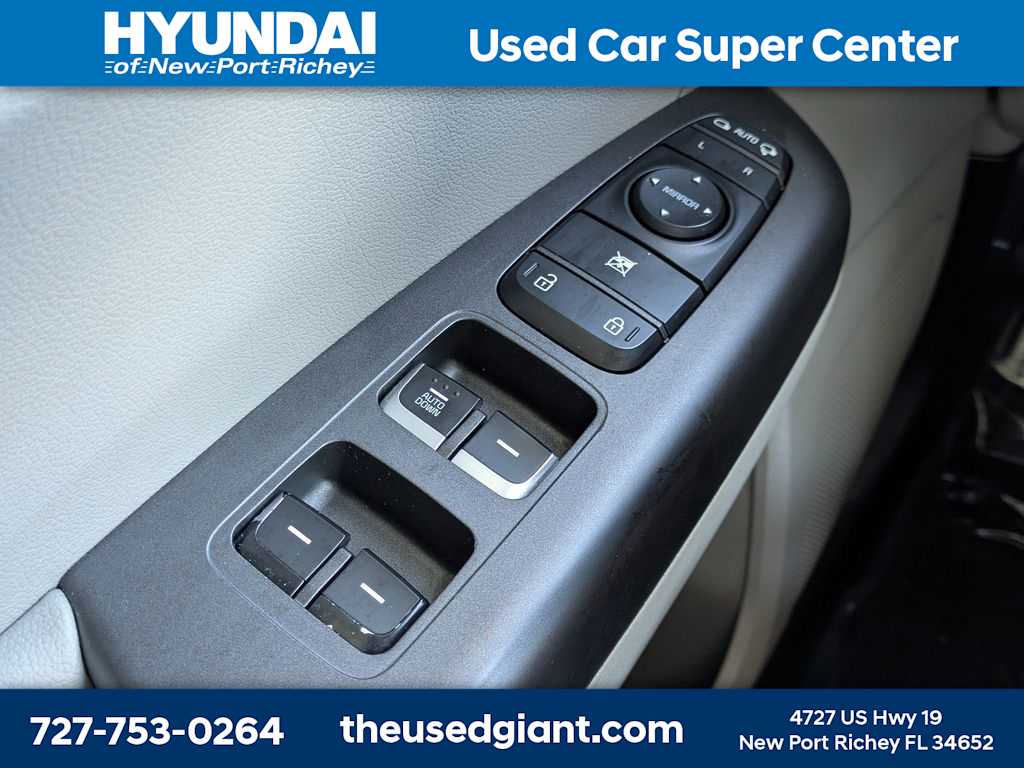 Thumbnail: 2020 Kia Sportage - 26