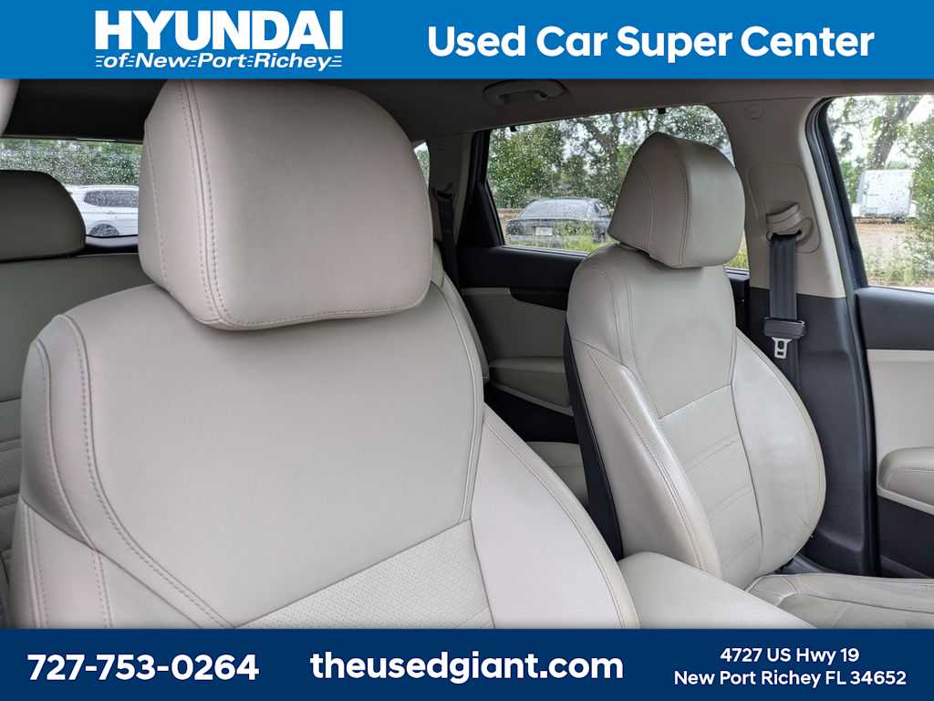 Thumbnail: 2017 Kia Sorento - 6