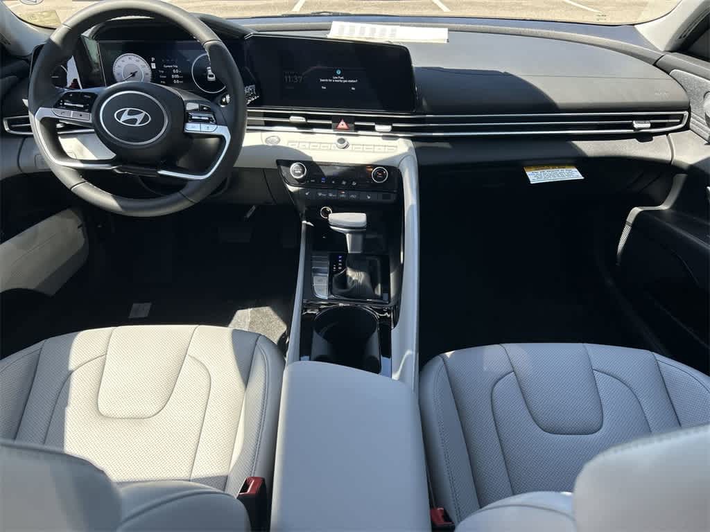 Thumbnail: 2025 Hyundai Elantra - 15