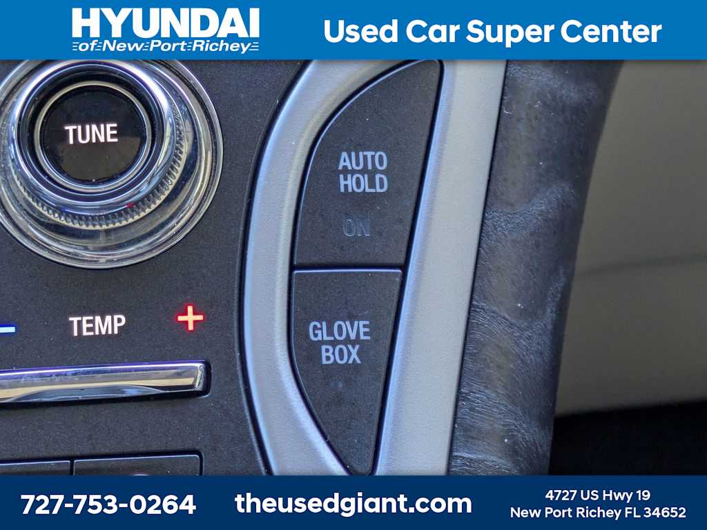 Thumbnail: 2020 Lincoln Nautilus - 31