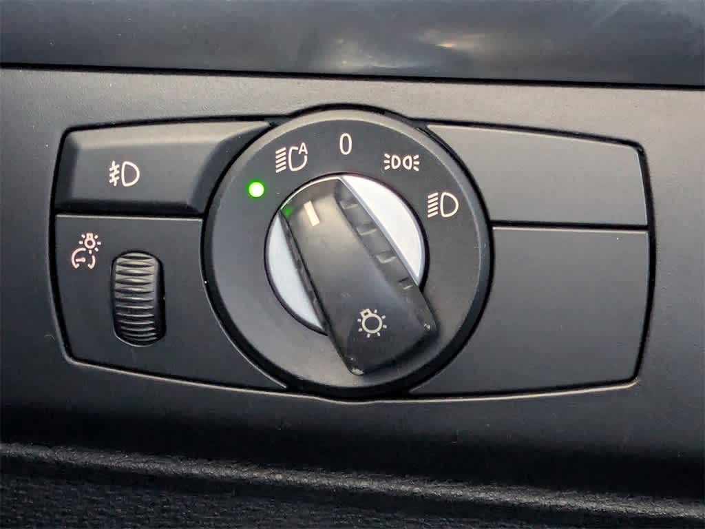 Thumbnail: 2012 BMW X5 - 32