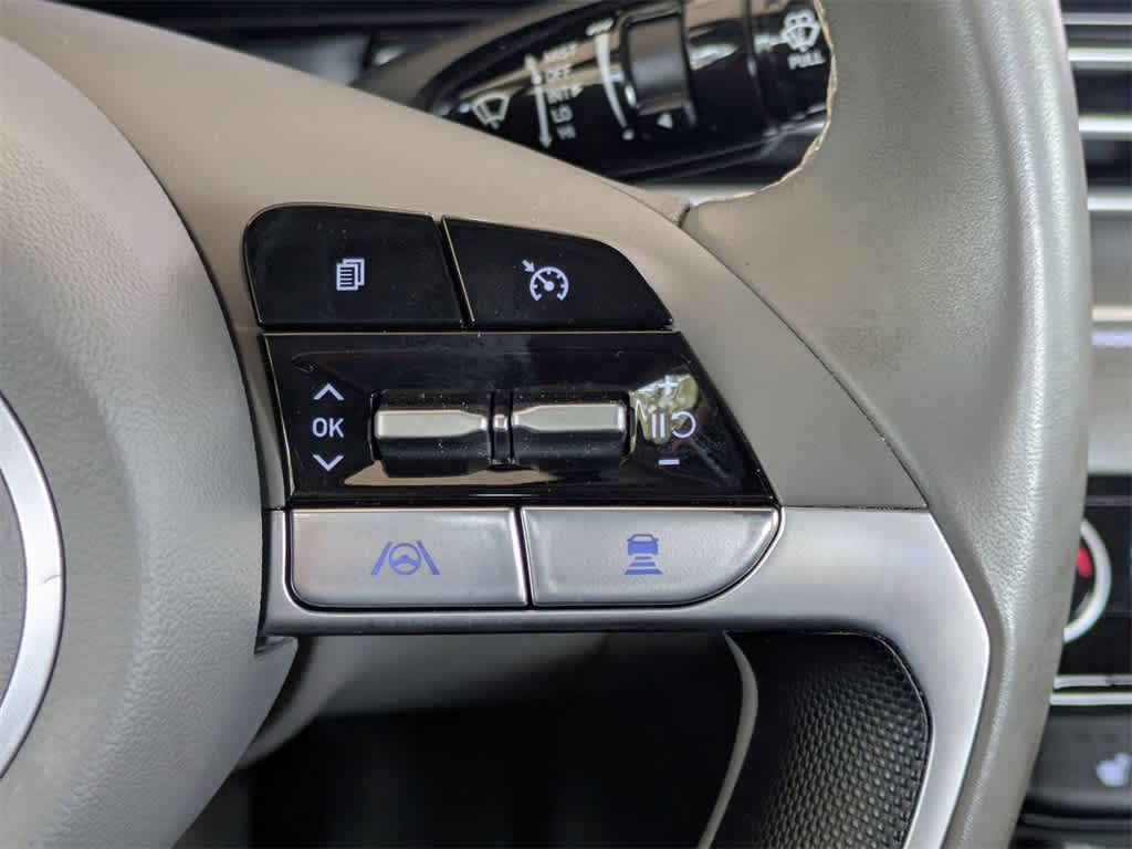 Thumbnail: 2023 Hyundai Elantra - 28