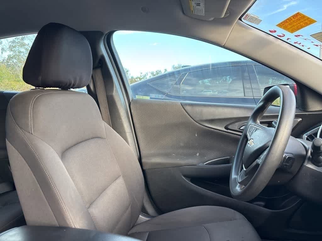 Thumbnail: 2020 Chevrolet Malibu - 7