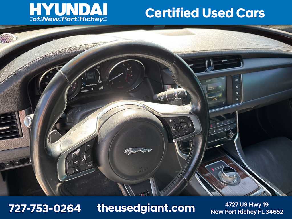 Thumbnail: 2016 Jaguar XF - 12